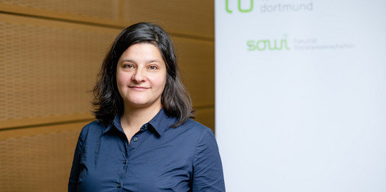 Portrait Prof. Dr. Mona Motakef Portrait Prof. Dr. Mona Motakef